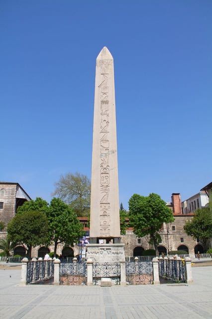 トルコ Obelisco di Teodosio.jpg